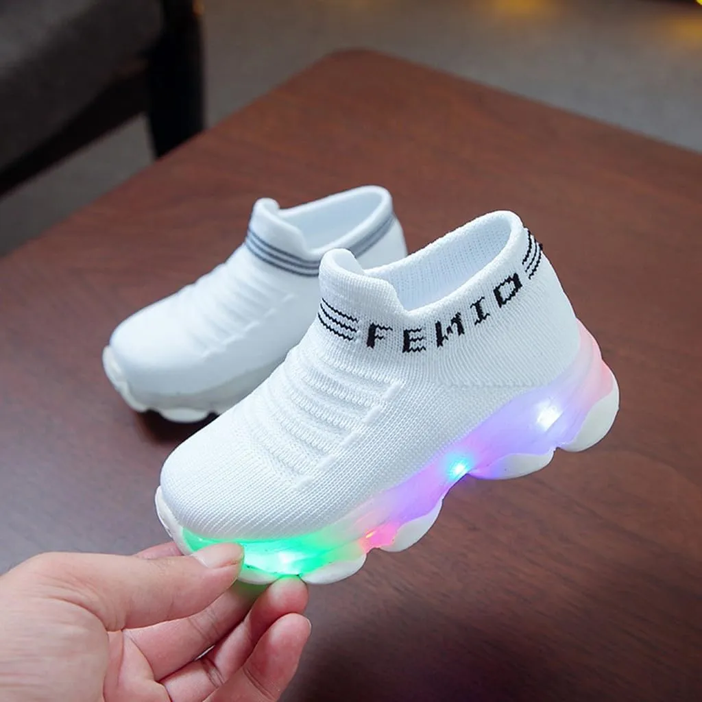 Big Boys Basketball Shoes LED Light Running Mesh Breathable Shoes Children Tennis Baseball Slip on Wide Shoes