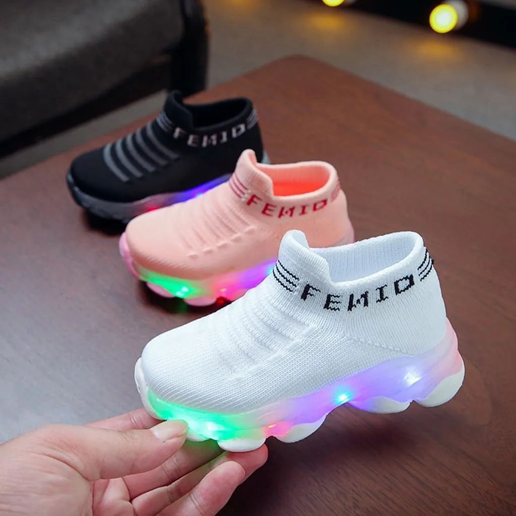 Big Boys Basketball Shoes LED Light Running Mesh Breathable Shoes Children Tennis Baseball Slip on Wide Shoes