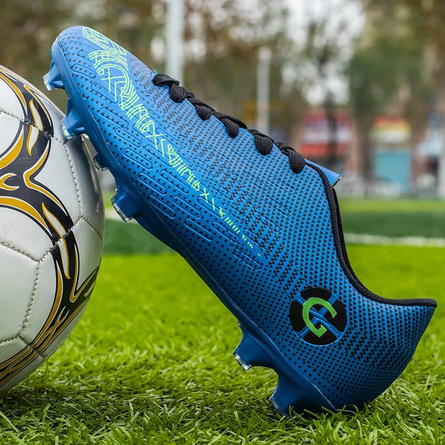 CERYTHRINA Kids Athletic Soccer Shoes Boys Girls Professional Football Shoes Mens Youth Comfortable and Breathable Football Cleats Training Sneakers
