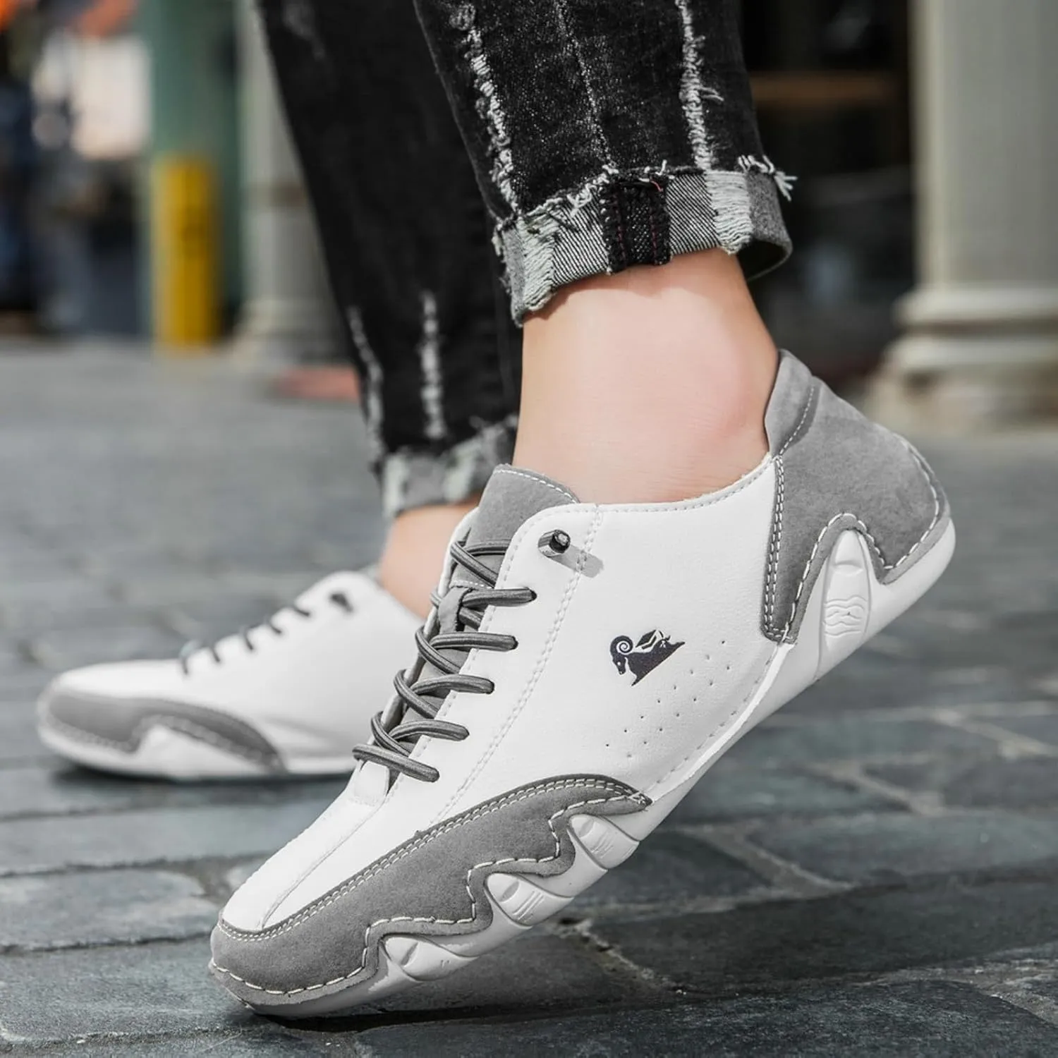 Driving Shoes for Women Comfortable Casual Slip On Shoes Anti-Slip Sports Walking Shoe Low Top Hike Footwear Retro Lightweight Breathable Outdoor Sneakers Fashion Athletic Sneaker