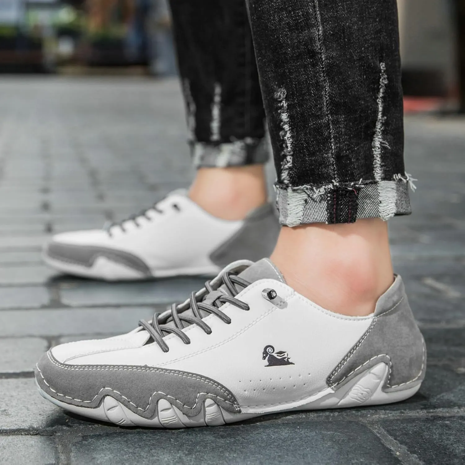 Driving Shoes for Women Comfortable Casual Slip On Shoes Anti-Slip Sports Walking Shoe Low Top Hike Footwear Retro Lightweight Breathable Outdoor Sneakers Fashion Athletic Sneaker