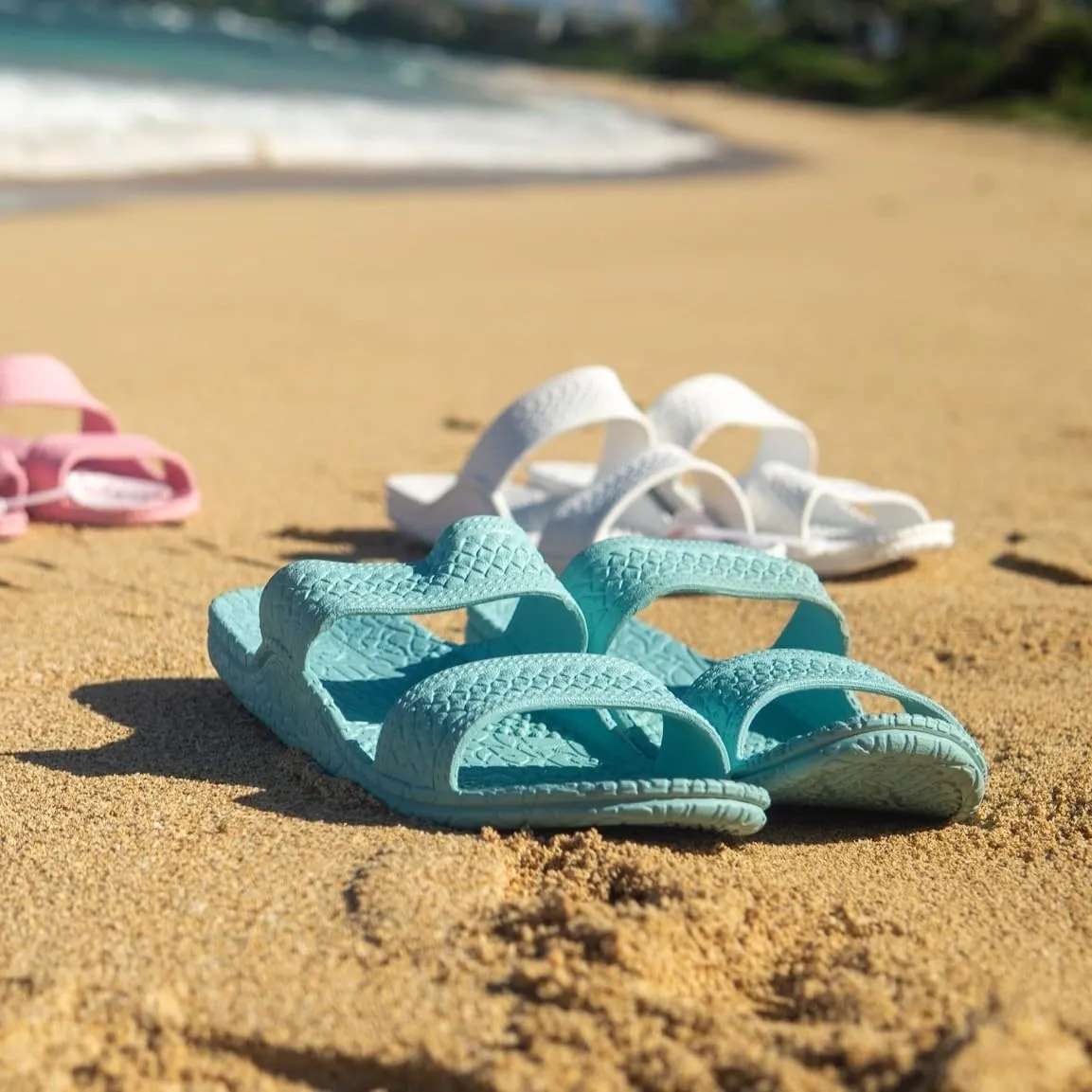 J-Slips Kids Sandals - Comfortable Boys and Girls Jesus Jandals for Beach and Summer - Waterproof Hawaiian Slides in 12 Colors, Sandalias