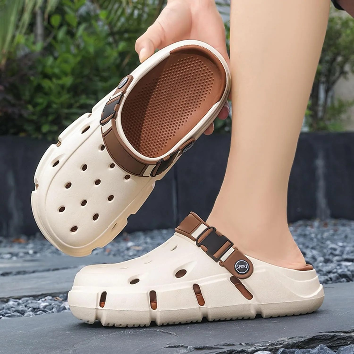 Men's Comfortable Slip-On Slippers Breathable Lightweight Casual Clogs for Indoor Outdoor Walking Beach Garden