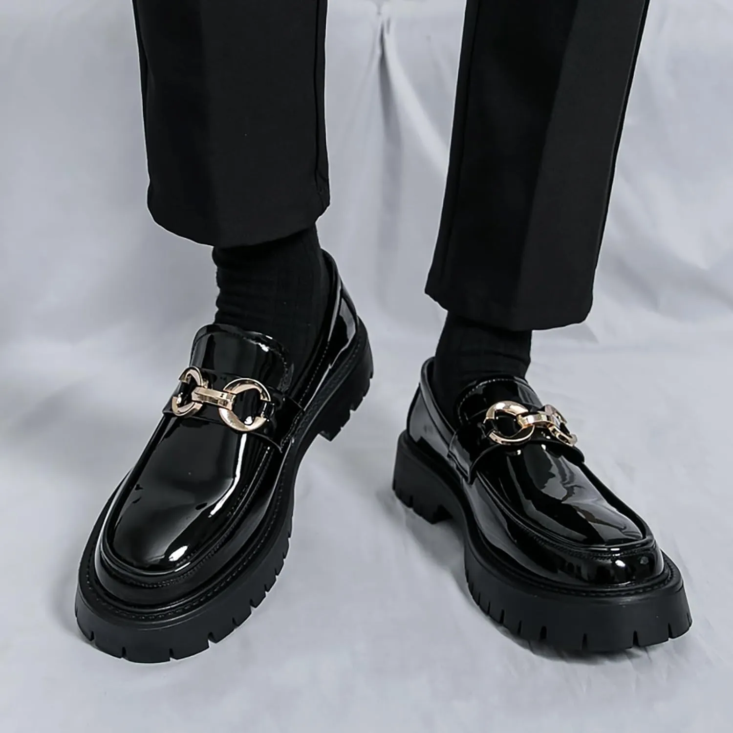 Men's Patent Leather Slip-On Platform Loafers Luxury Round Toe Metal Decorationfor Non-Slip Lug Sole Business Casual Work Shoes with Business Office Party