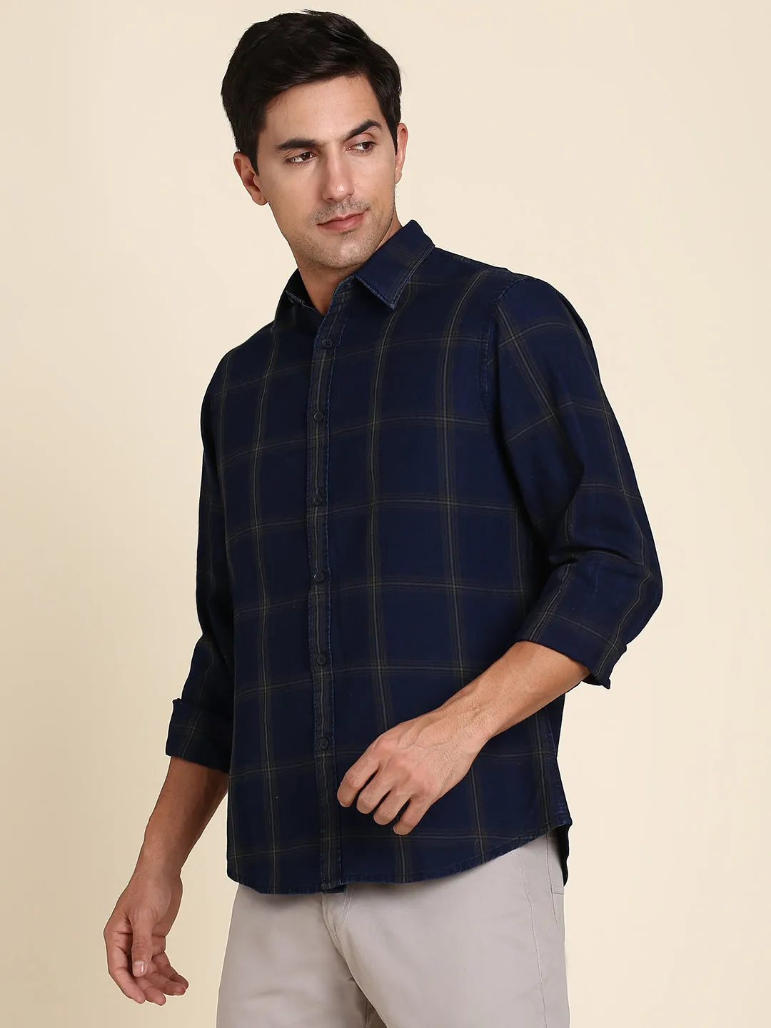 Men's Slim Fit Green Checkered Spread Collar & Full Sleeves Casual Shirt