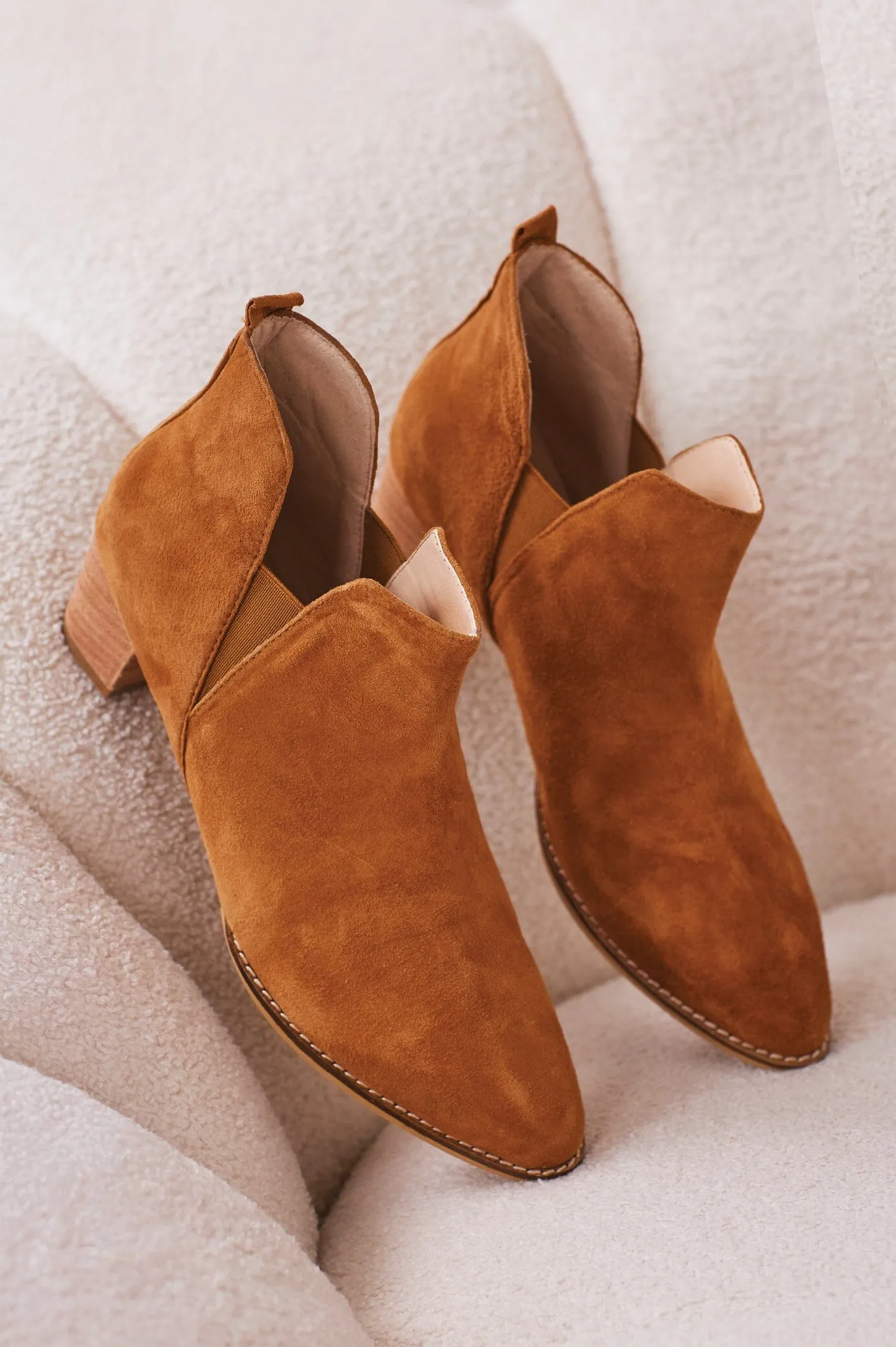 Raven Suede Boots in Tan