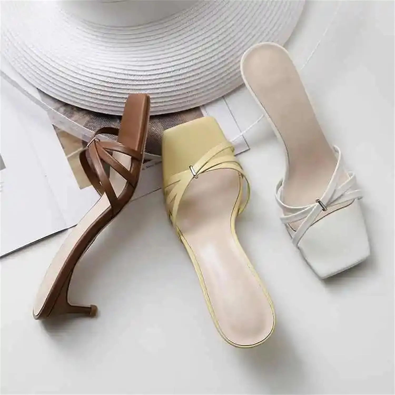 Women's Genuine Leather Gladiator Sandals - Med Heels Peep Toe Vintage Design Cute Summer Dating