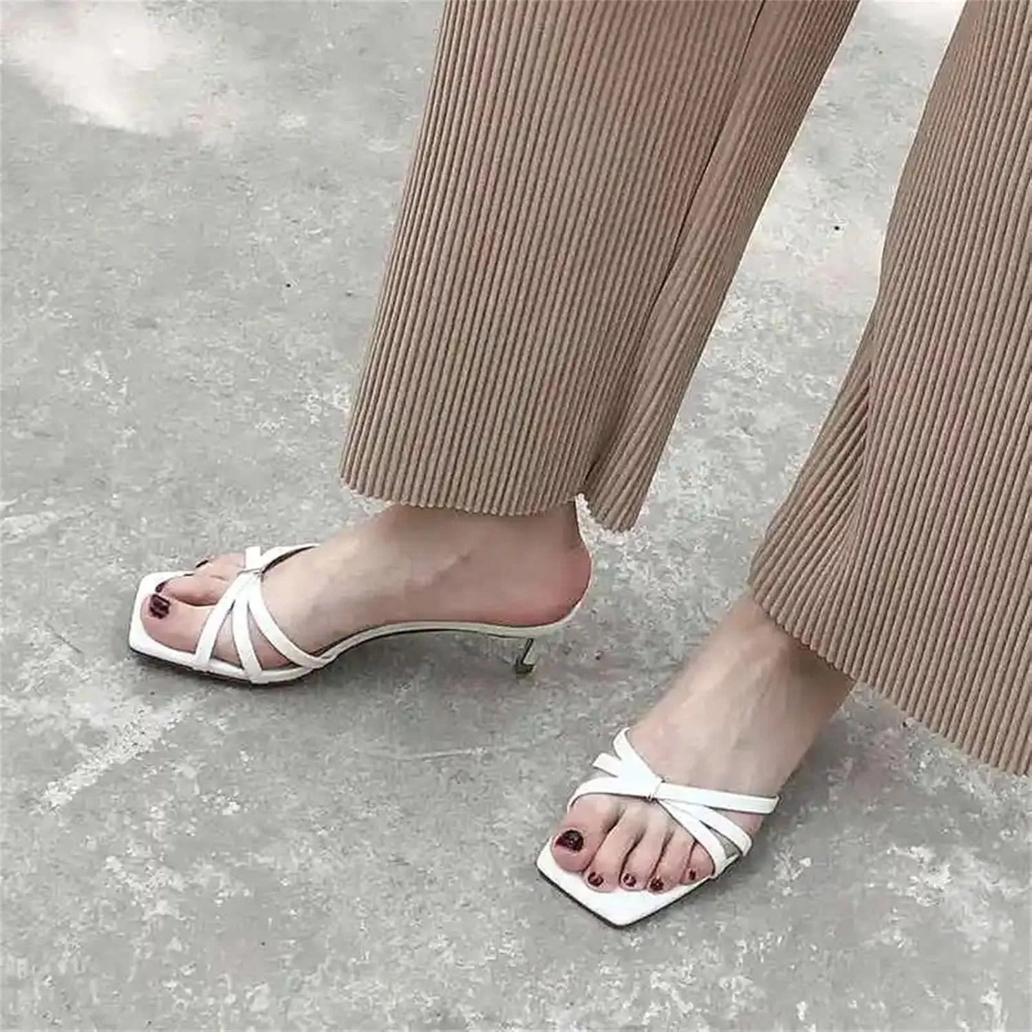 Women's Genuine Leather Gladiator Sandals - Med Heels Peep Toe Vintage Design Cute Summer Dating